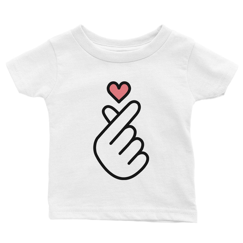 365 Printing Finger Heart Baby Graphic T-Shirt Gift Baby Shower Cute Infant Tee